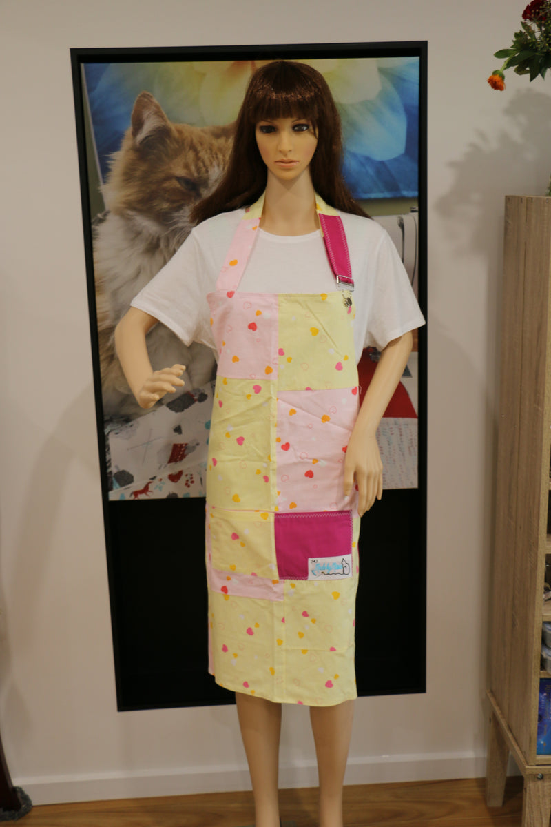 #543 Pastel Heart Apron