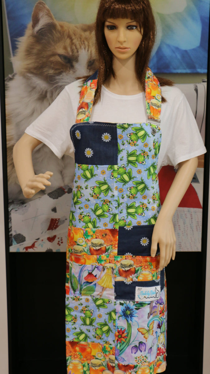 #517 Frog Apron