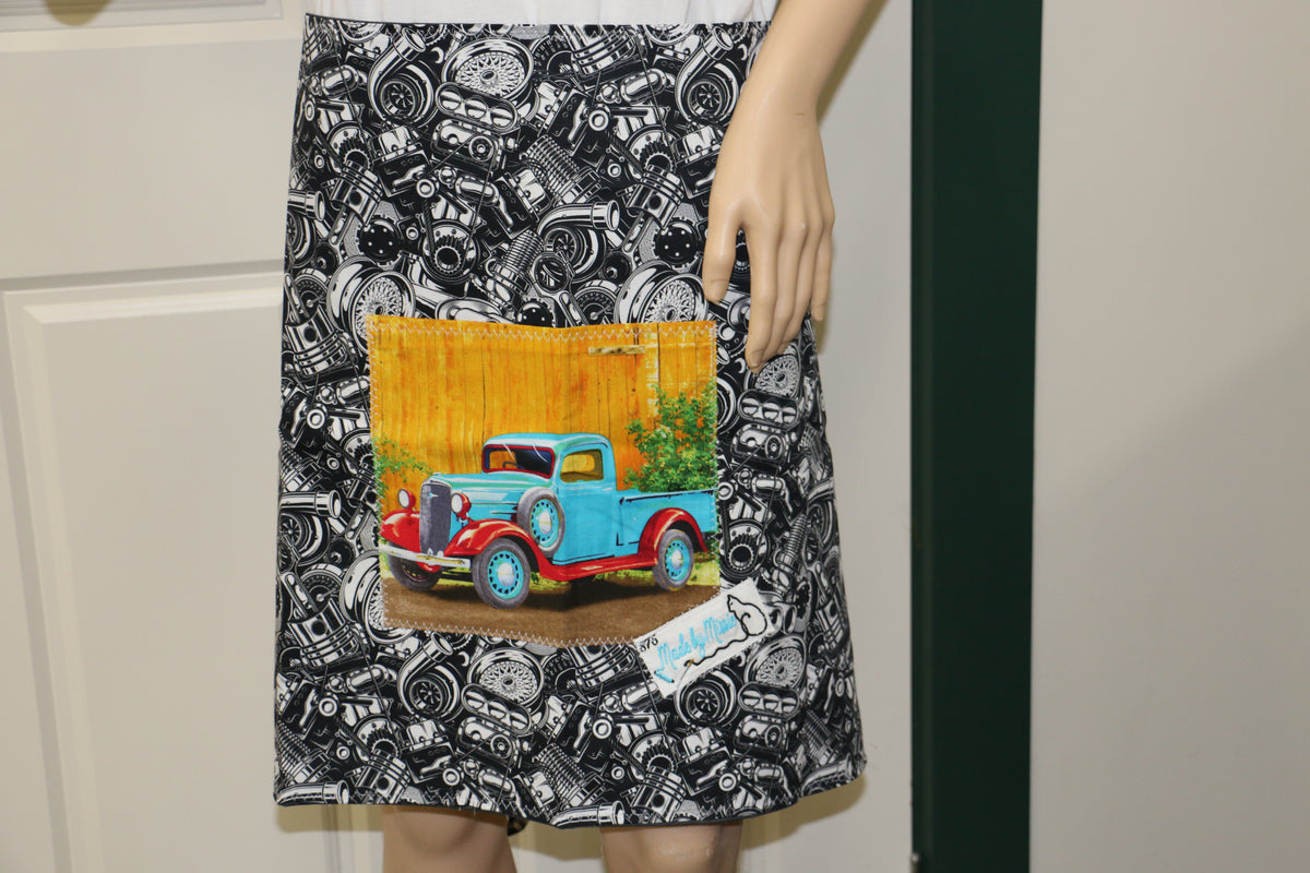 #875 Motors n Ford Apron