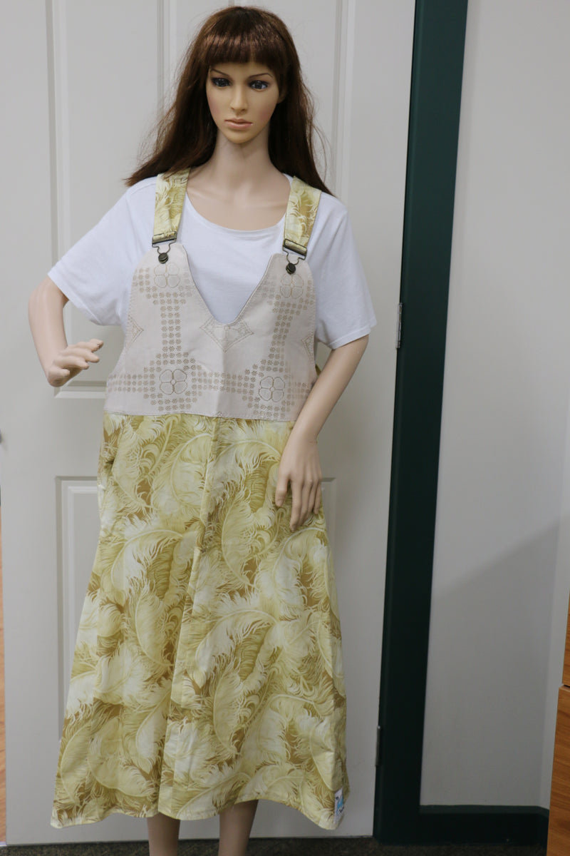 #749 Feathers Pinafore