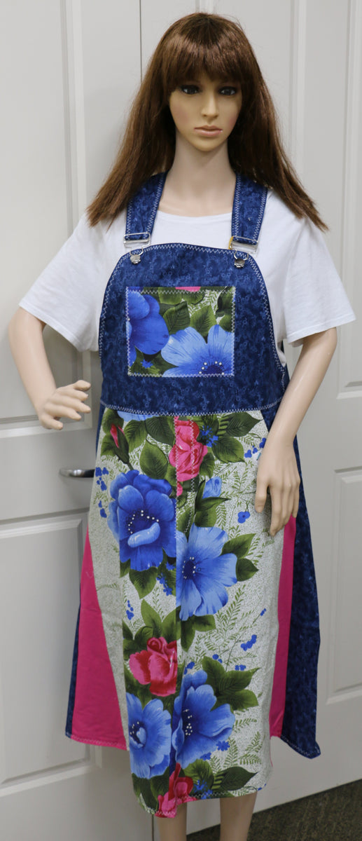 Red Roses Pinafore