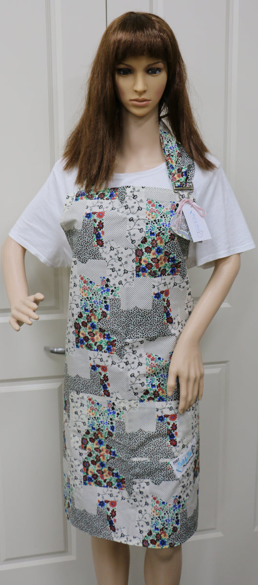#1087 Plain N Simple Apron