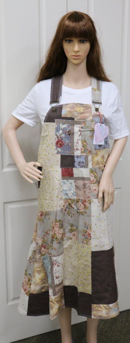 Vintage Pinafore