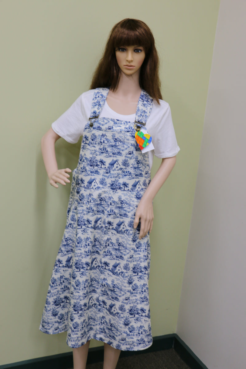 #1965 Europe Village Pinafore